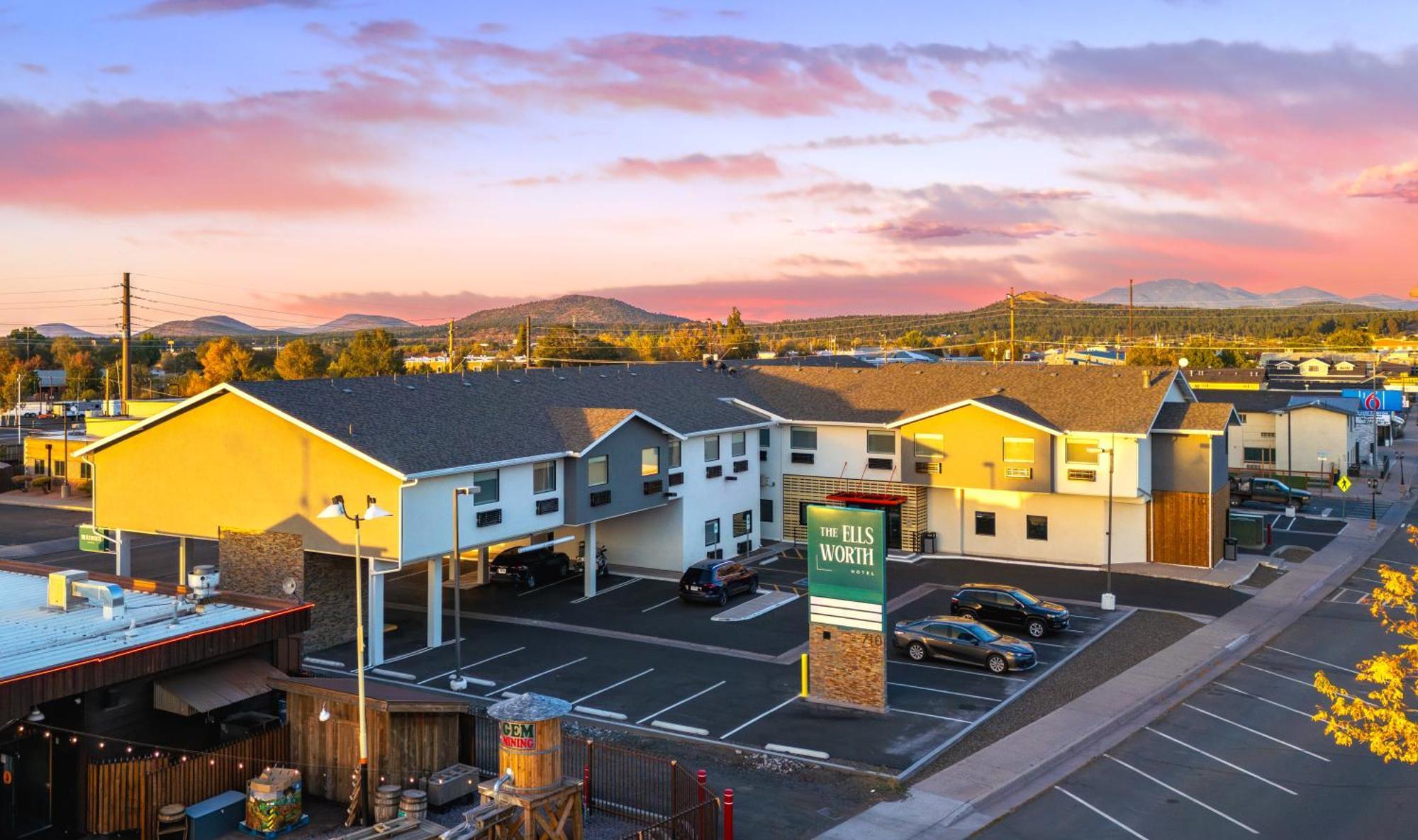 The Ellsworth Hotel, Ascend Hotel Collection Williams Exterior photo